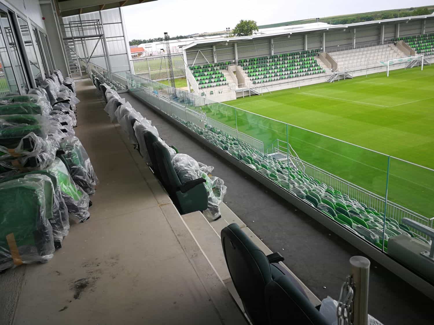 A paksi stadion játéktere